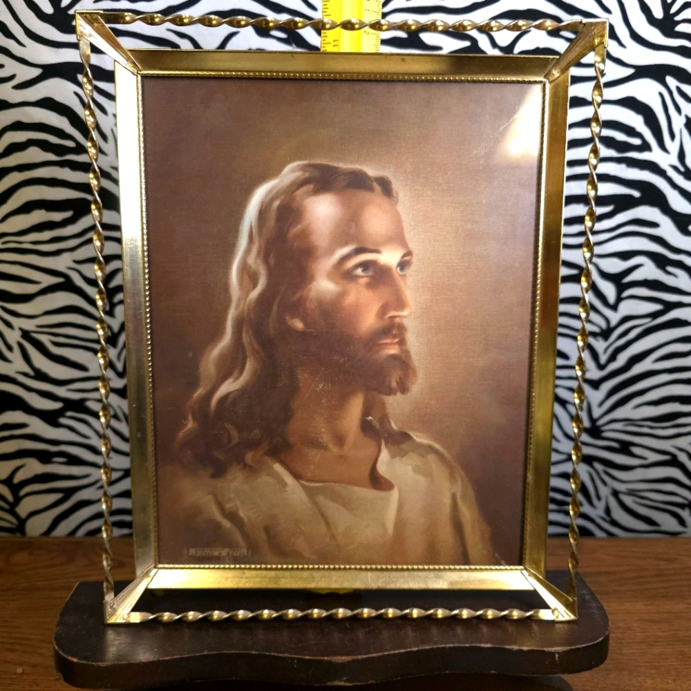X BINRL1 0124 Thrifted Vintage Rare Framed Jesus Portrait Art - GWOSLOO1.13